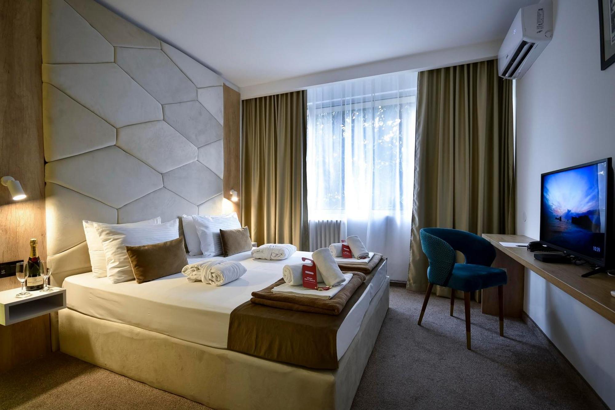 Hotel Sumadija Βελιγράδι Εξωτερικό φωτογραφία